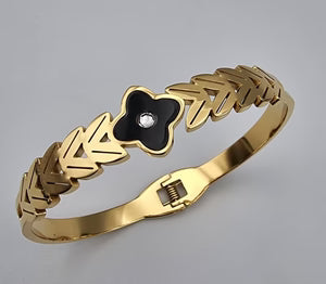 Black Petal Leaf Bangle